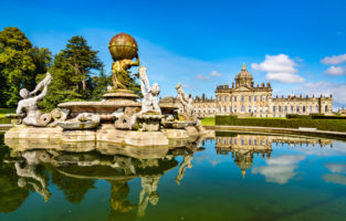 The,Atlas,Fountain,At,Castle,Howard,In,North,Yorkshire,-